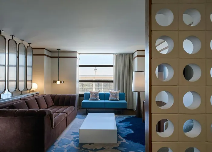 Westin Detroit Metropolitan AirportAirport Hotel